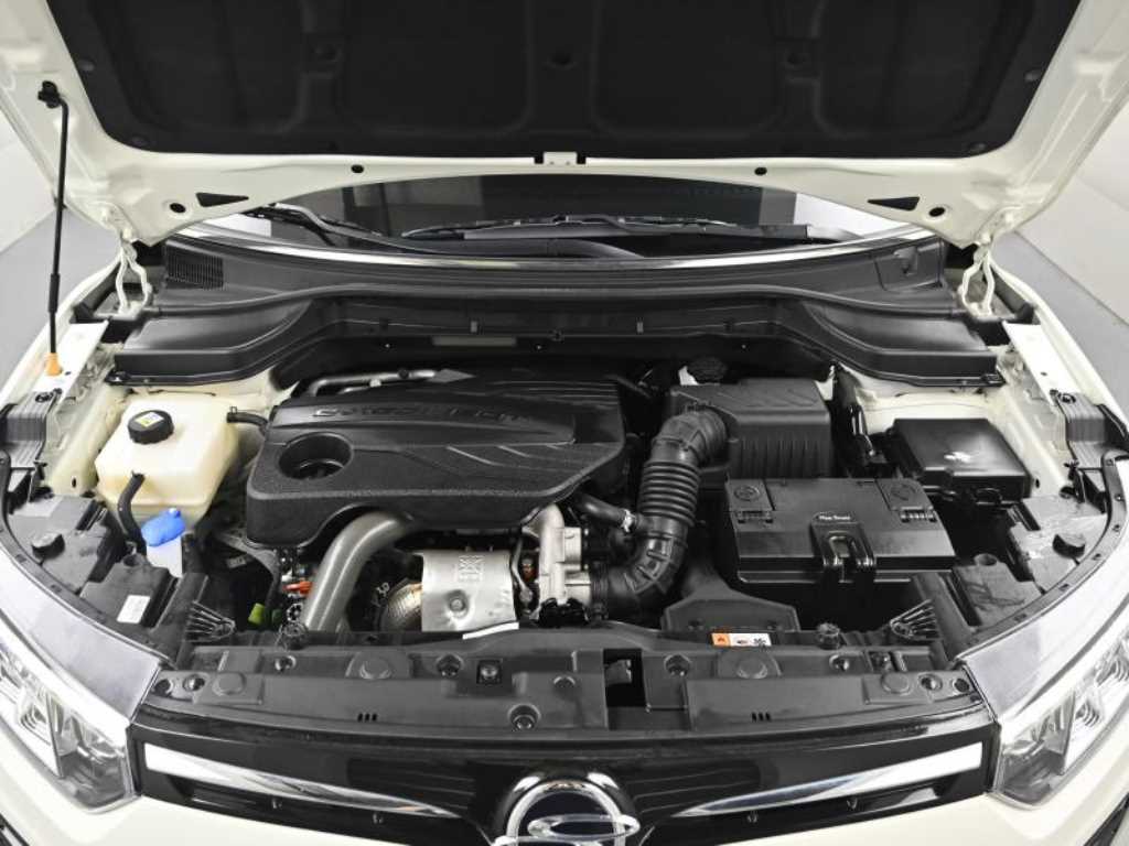 Ssangyong Tivoli - Vista 6