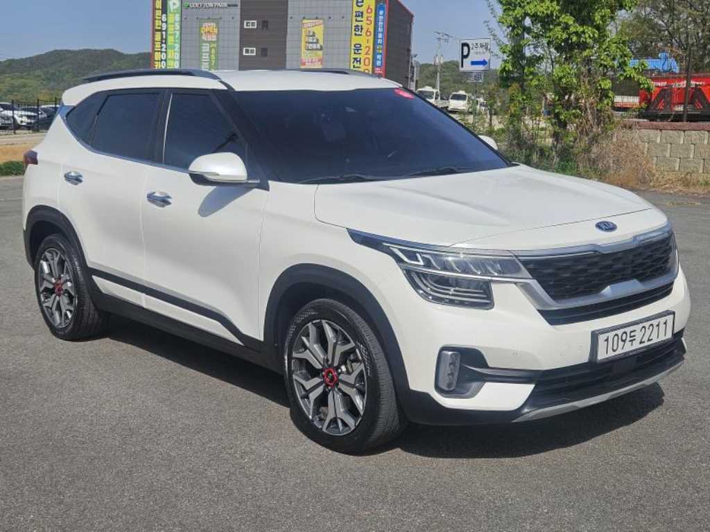 KIA Seltos - Vista 2