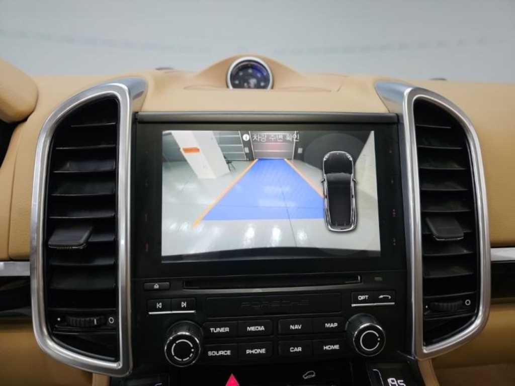 Porsche Cayenne - Vista 10