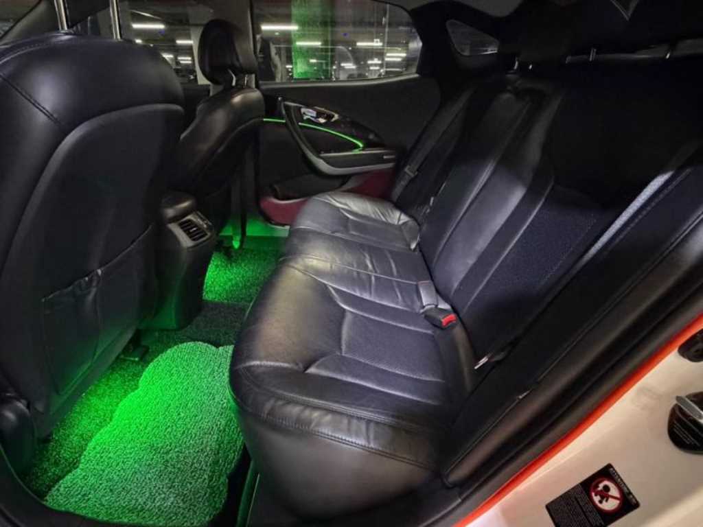 HYUNDAI Grandeur - Vista 7