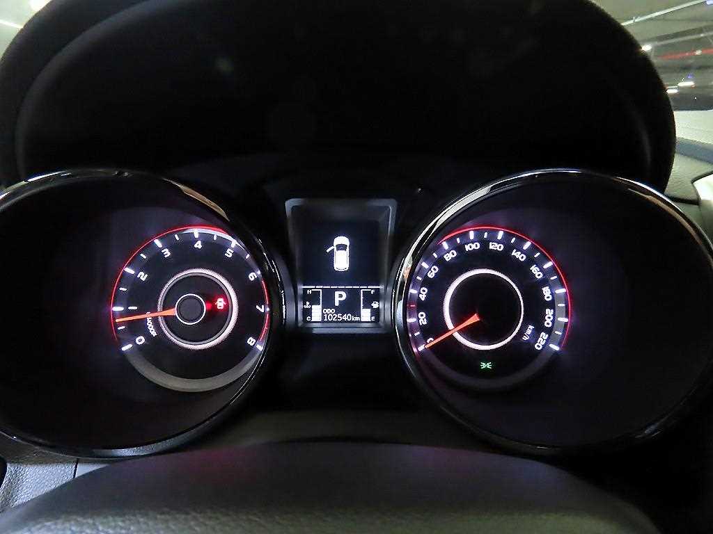 Ssangyong Tivoli - Vista 9