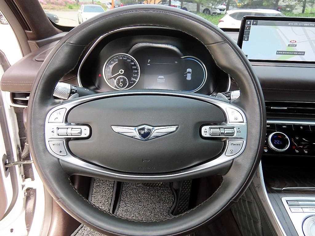 Genesis GV80 - Vista 8