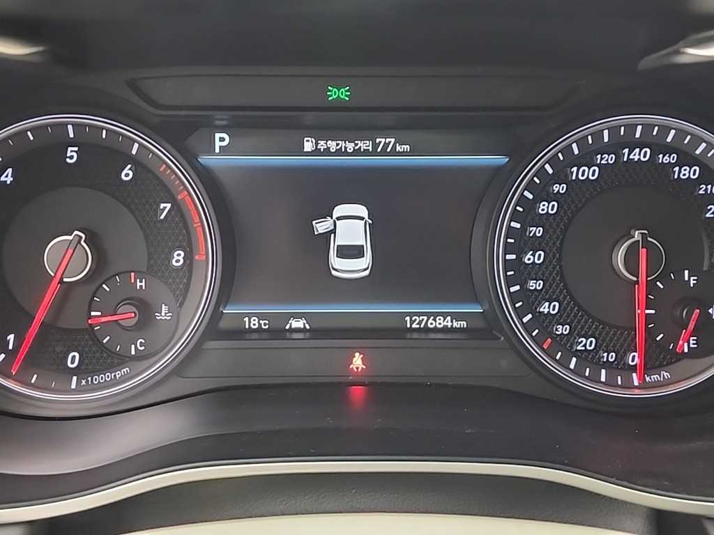 Genesis G70 - Vista 6