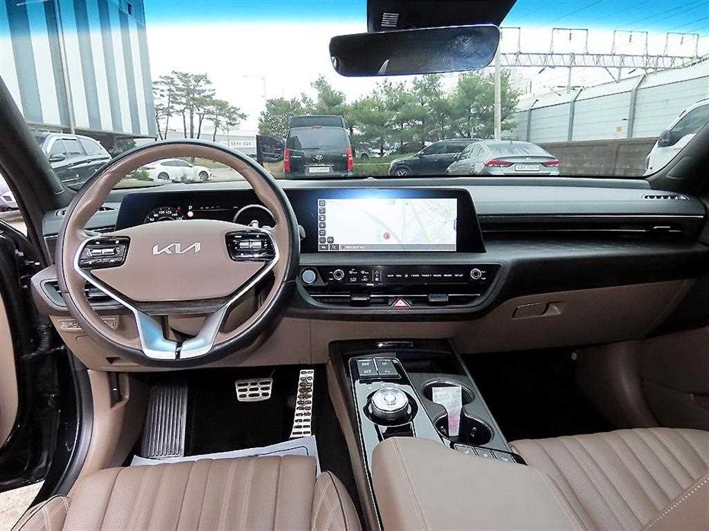 KIA K8 - Vista 7