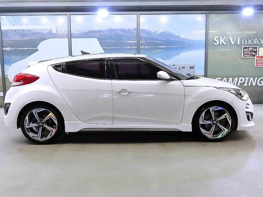 HYUNDAI Veloster - Vista 3