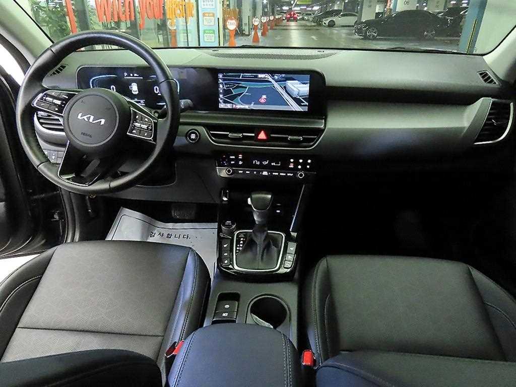 KIA Seltos - Vista 10