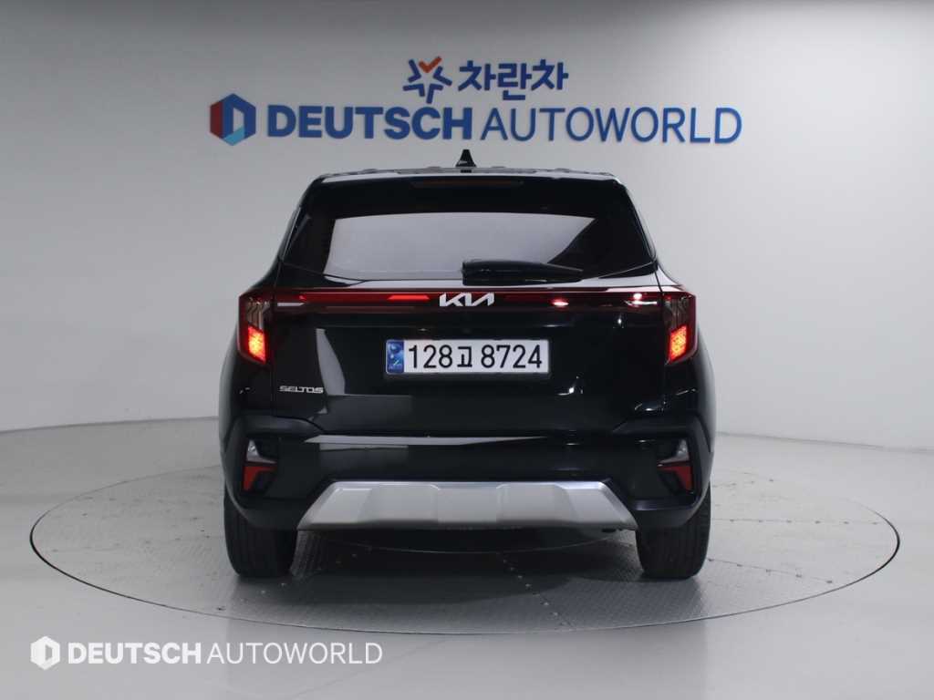 KIA Seltos - Vista 4