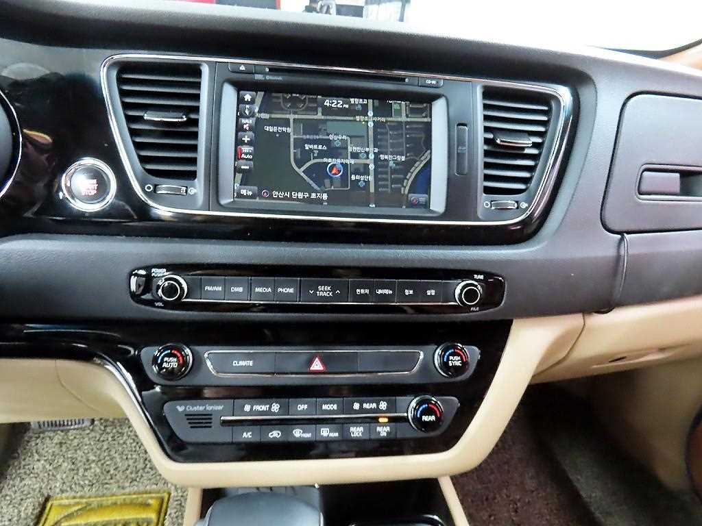 KIA Carnival 2017 - Importación desde Corea - HF Imports Iquique - Foto 13