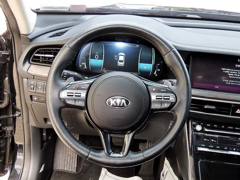 KIA K7 - Vista 8