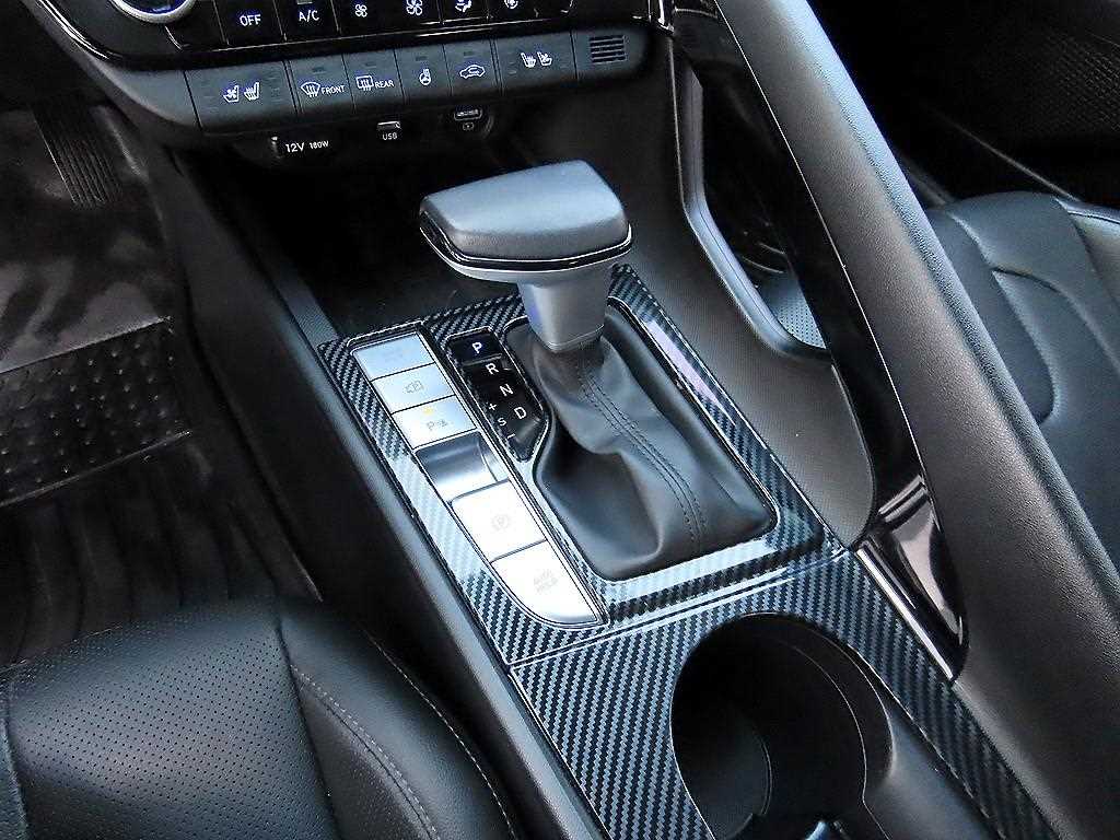HYUNDAI Avante - Vista 10