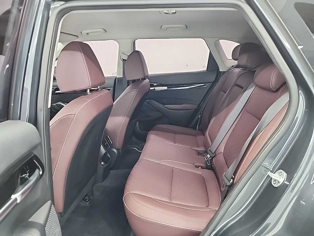 KIA Seltos - Vista 12