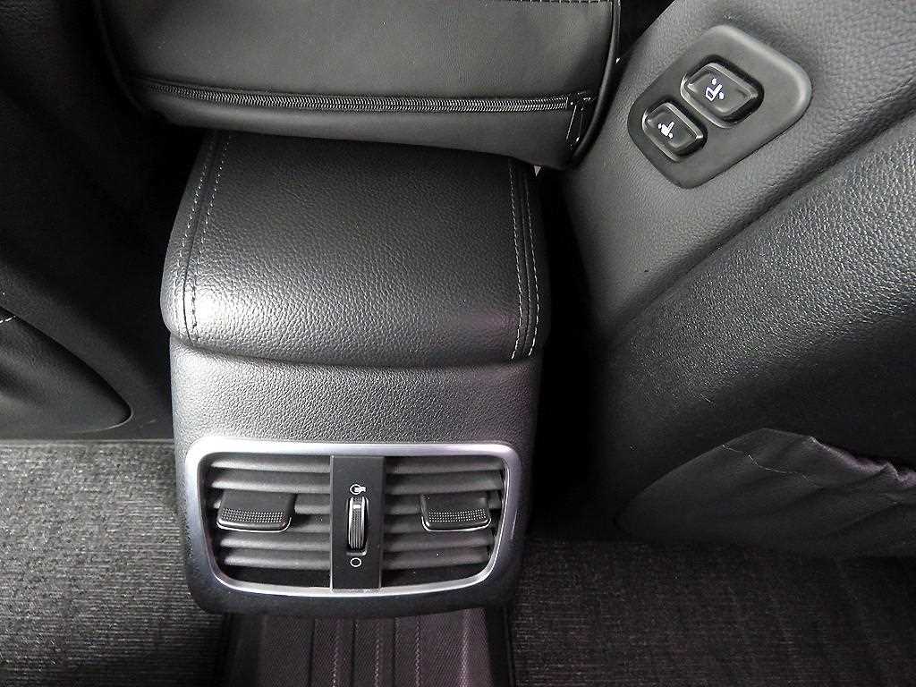KIA K5 - Vista 9