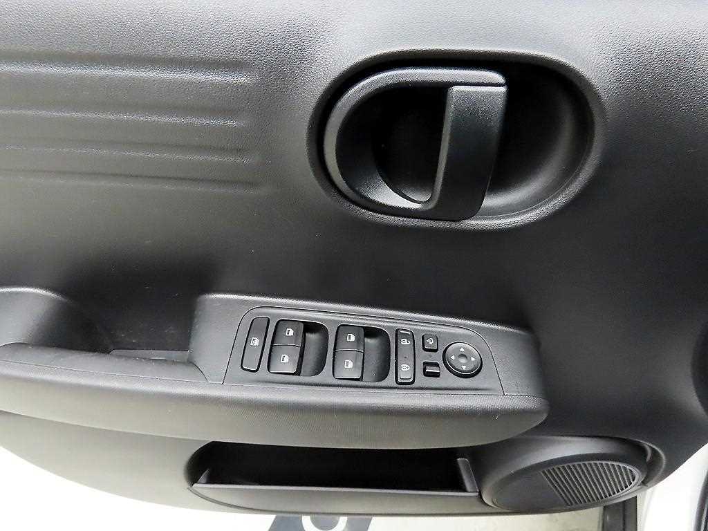 HYUNDAI Casper - Vista 11