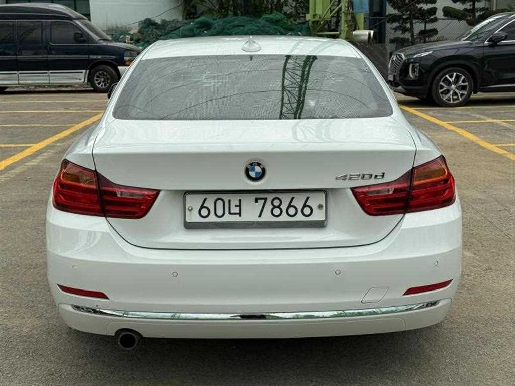 BMW 4 Series - Vista 4