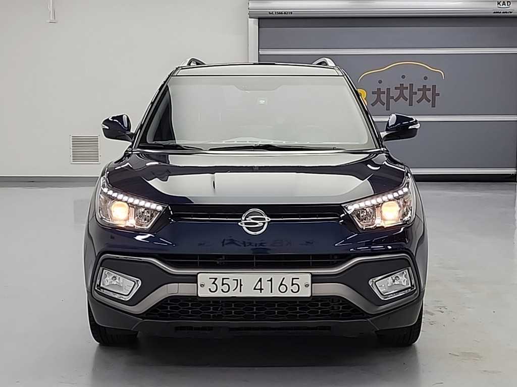 Ssangyong Tivoli - Vista 2