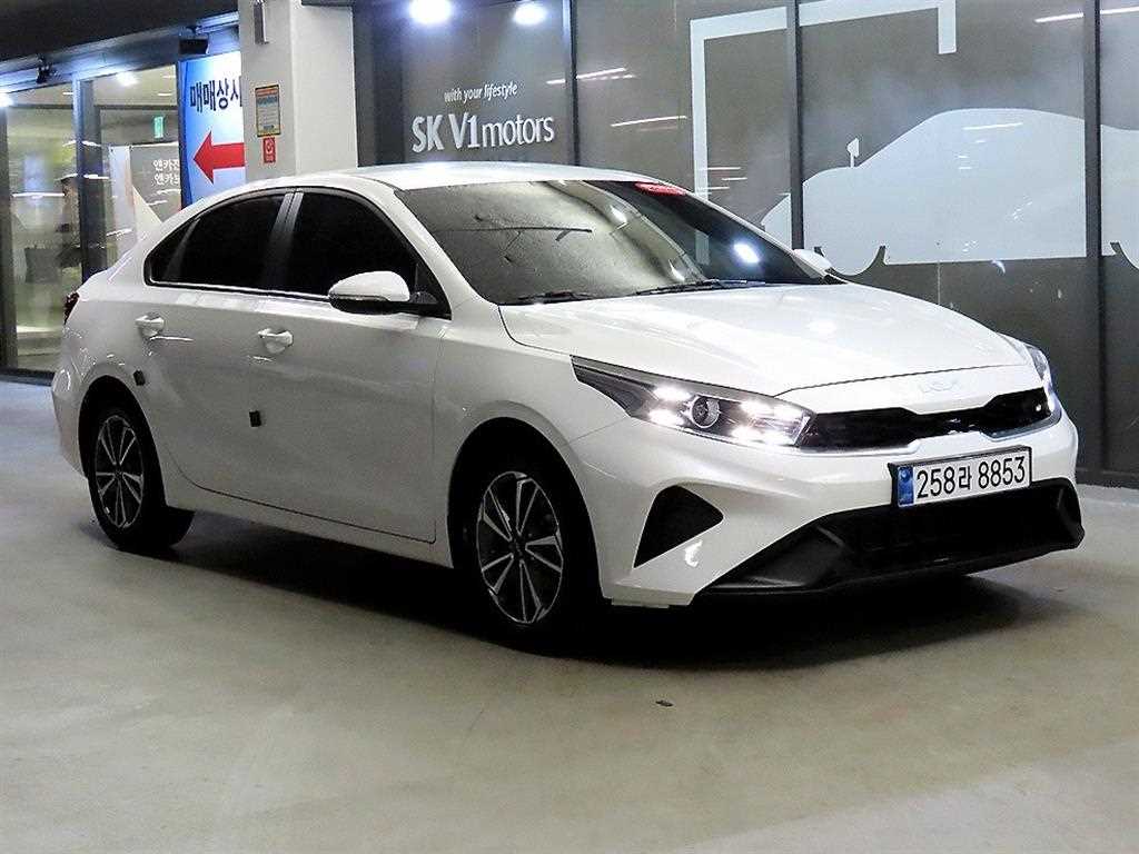 KIA K3 2024 Blanco - Importación desde Corea - HF Imports Iquique - Foto 1