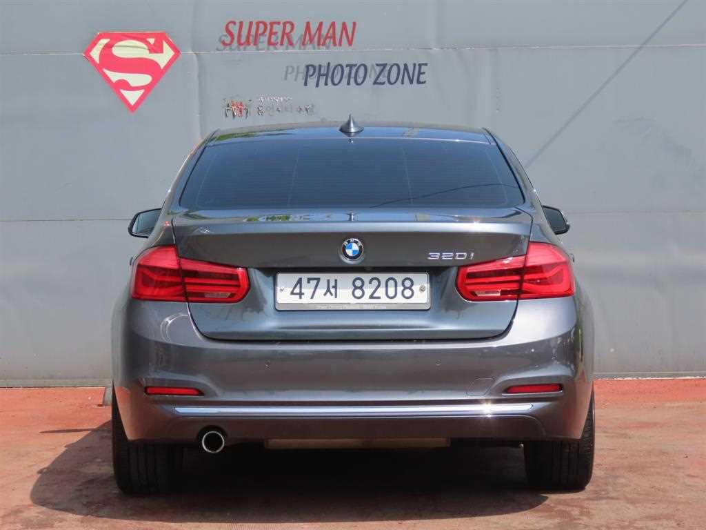BMW 3 series - Vista 4
