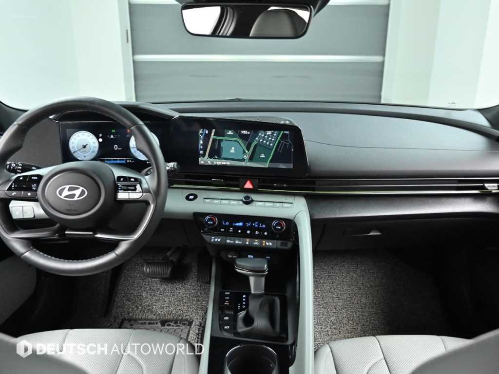 HYUNDAI Avante - Vista 7