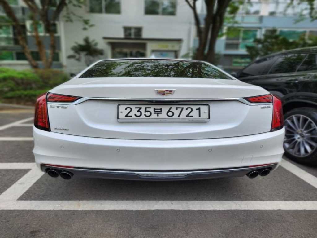 Cadillac CT6 - Vista 3