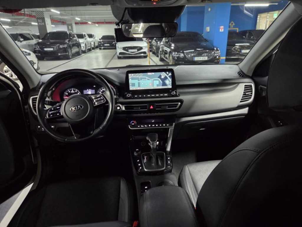 KIA Seltos - Vista 5