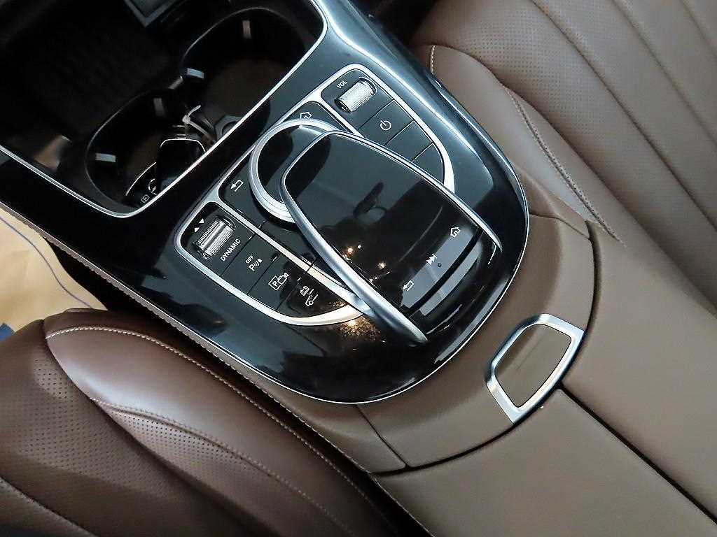 Mercedes Benz E class 2019 Negro - Importación desde Corea - HF Imports Iquique - Foto 13