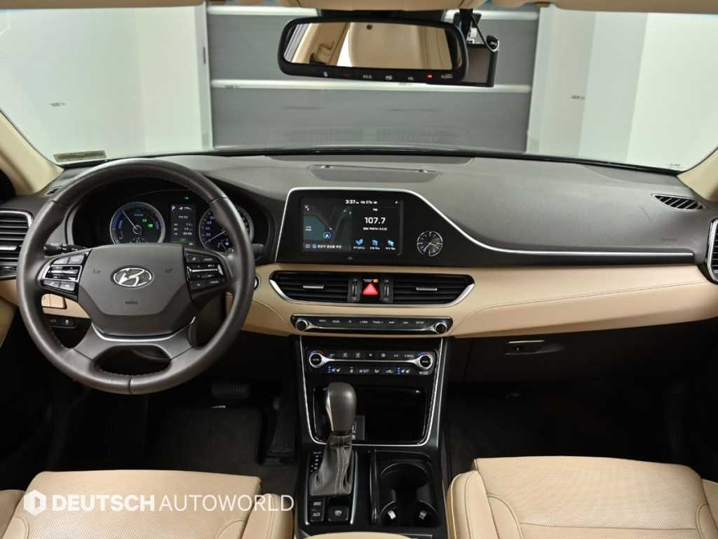 HYUNDAI Grandeur - Vista 7