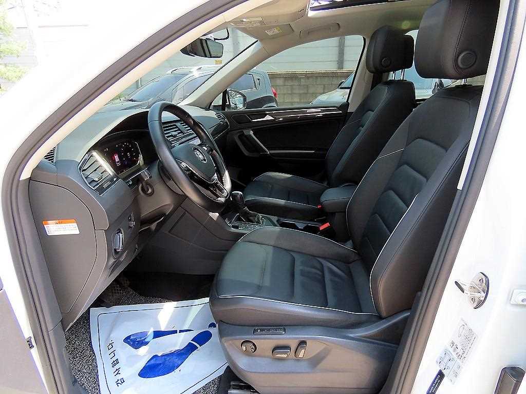 Volkswagen Tiguan - Vista 5