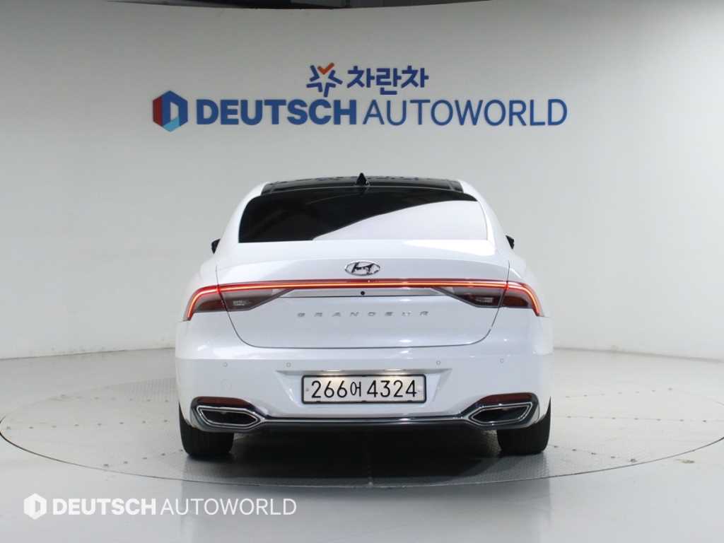 HYUNDAI Grandeur - Vista 4