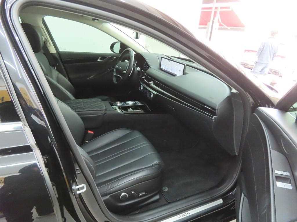 Genesis G80 - Vista 8