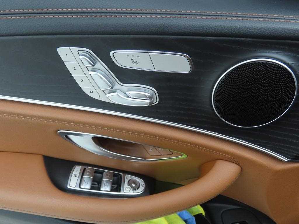 Mercedes Benz E class - Vista 9