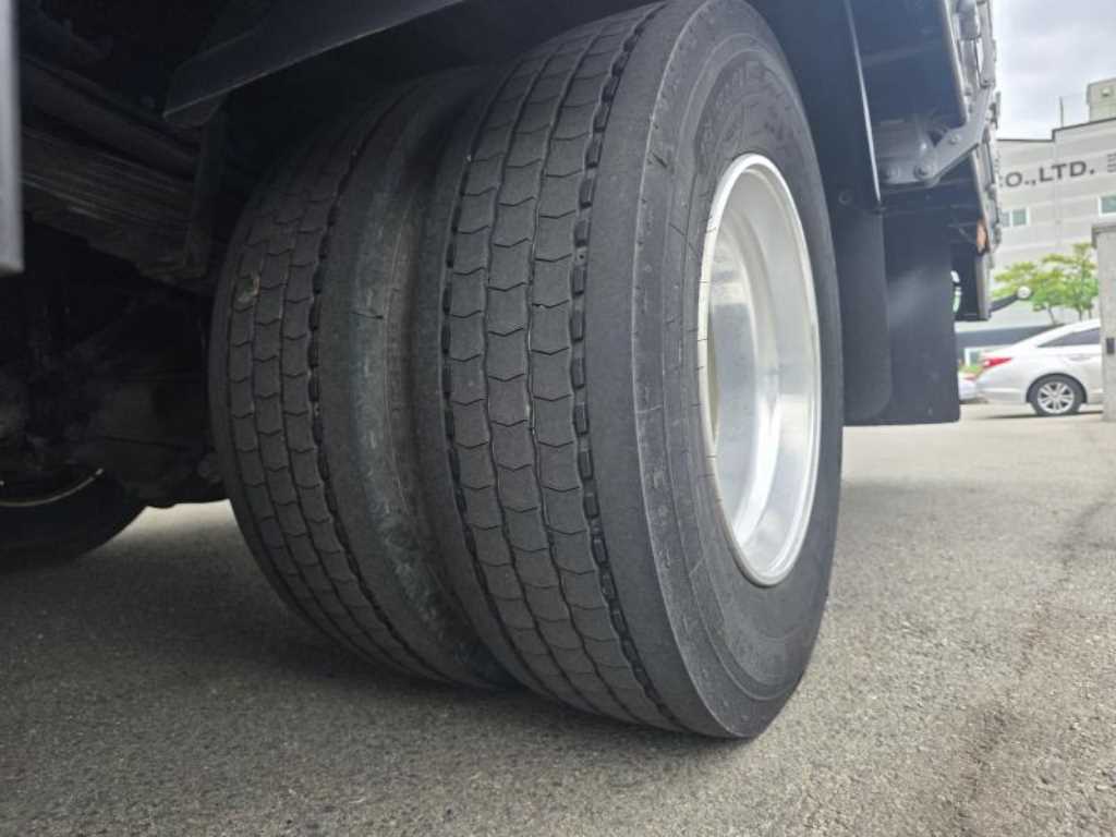 medium and large cargo truck 2024 Blanco - Importación desde Corea - HF Imports Iquique - Foto 17