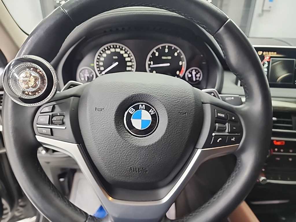BMW X6 - Vista 9