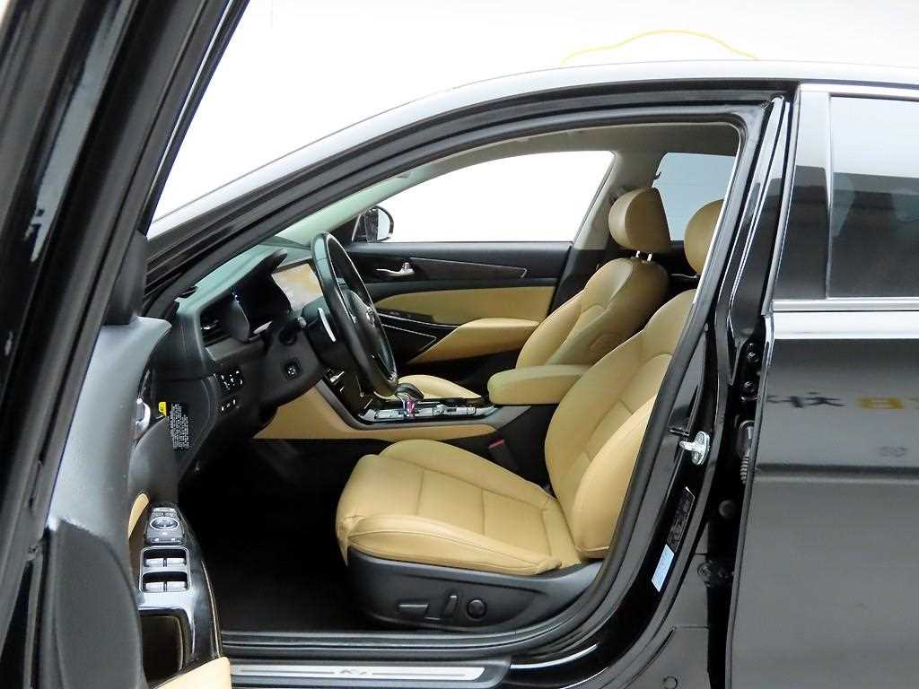 KIA K7 - Vista 11