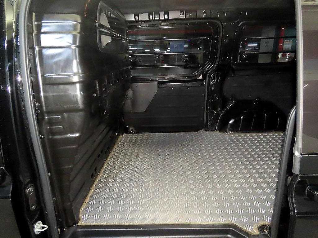 HYUNDAI Staria - Vista 7