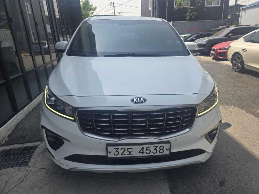 KIA Carnival 2019 Blanco - Importación desde Corea - HF Imports Iquique - Foto 1