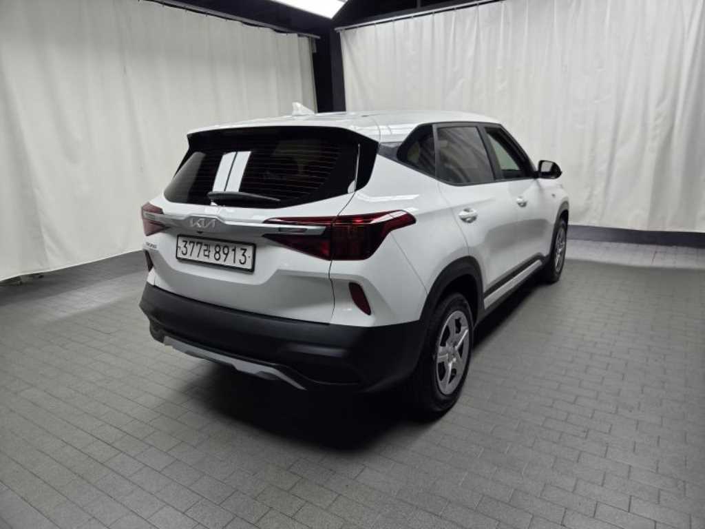 KIA Seltos - Vista 4