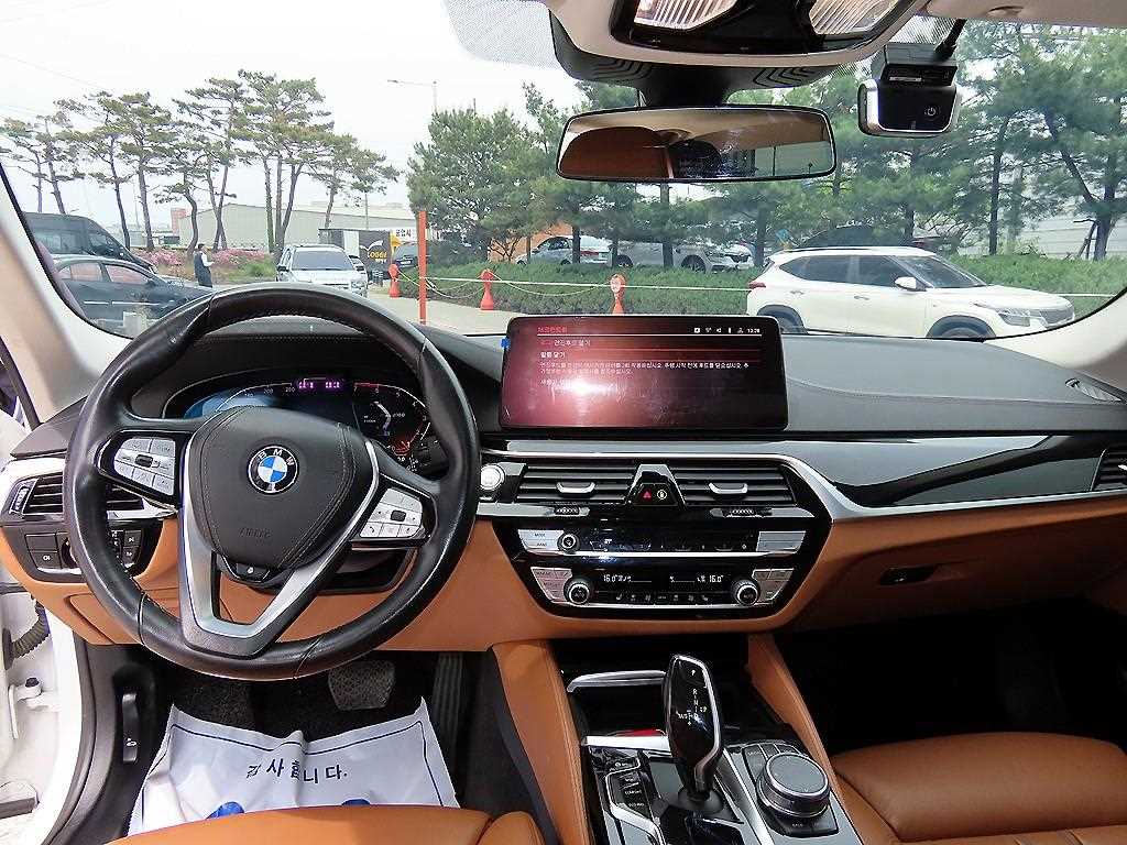 BMW 5 Series - Vista 7