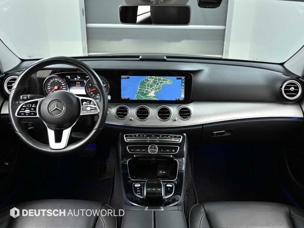 Mercedes Benz E class - Vista 7