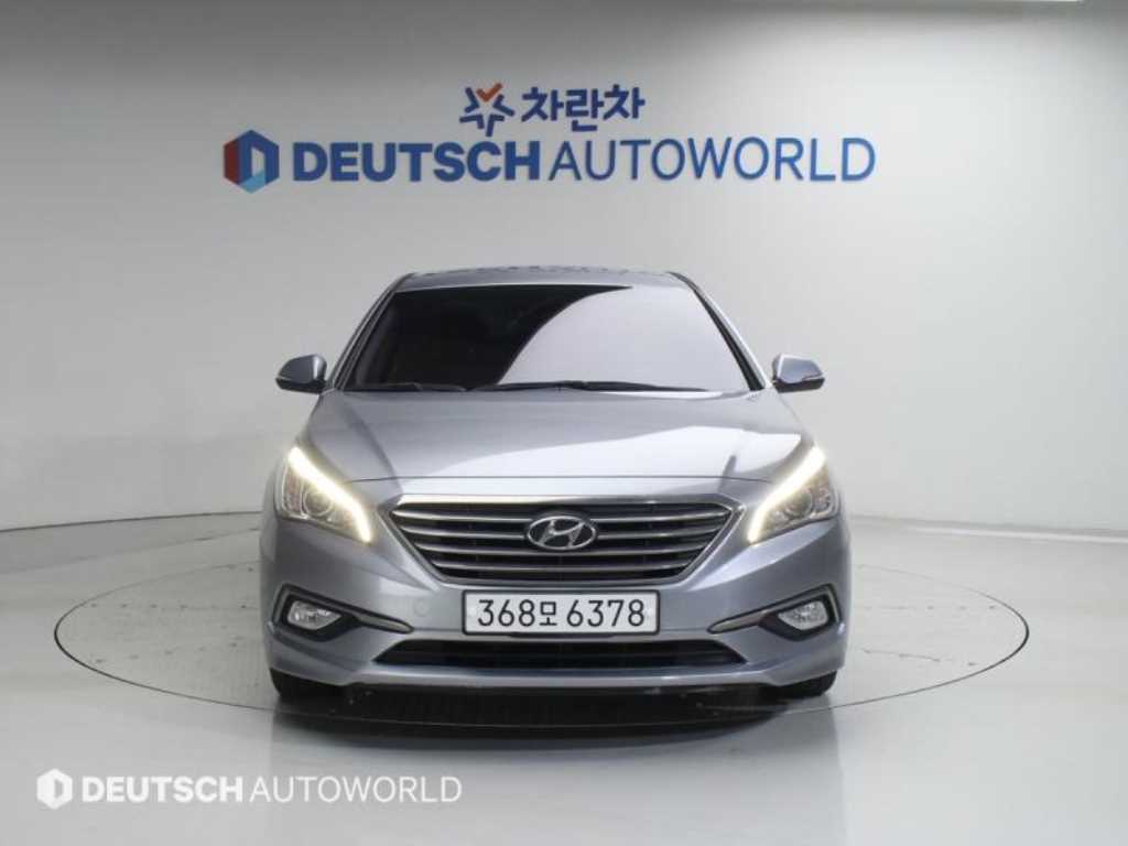 HYUNDAI Sonata - Vista 3