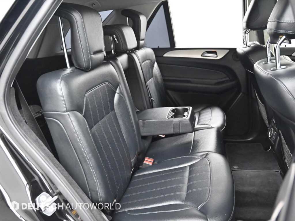 Mercedes Benz GLE Class - Vista 12