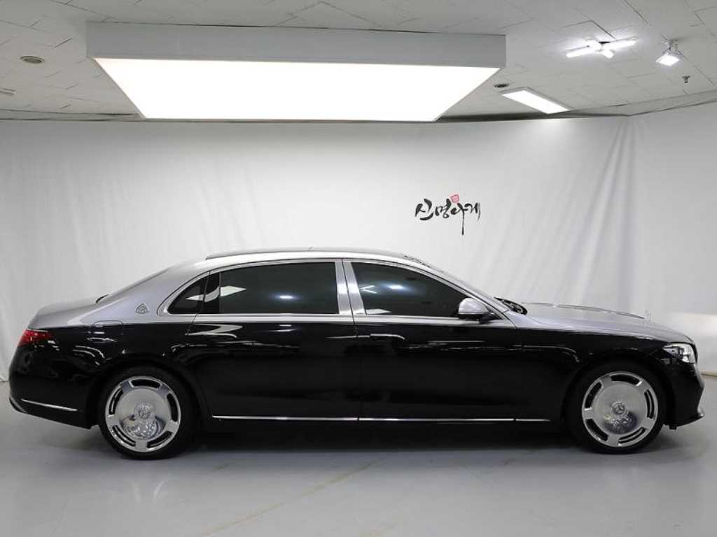 Mercedes Benz S Class - Vista 4