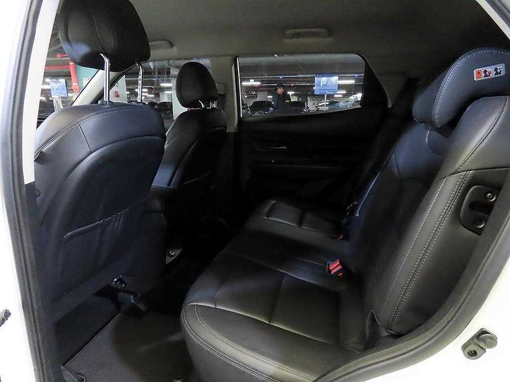 Ssangyong Korando - Vista 7