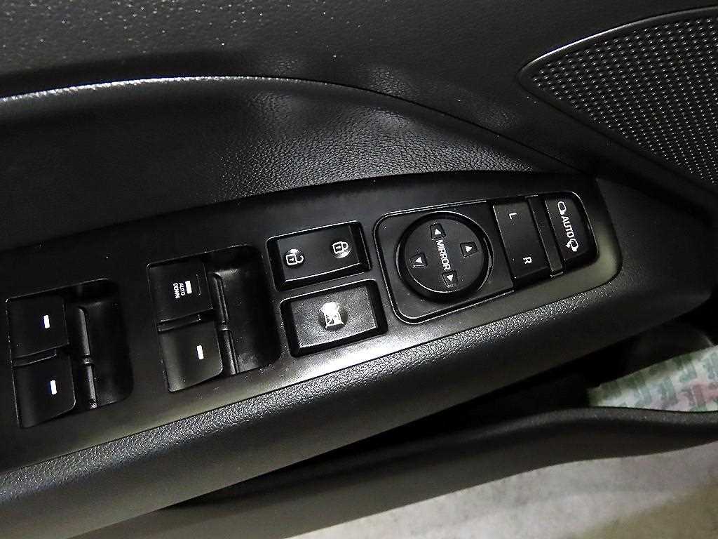 HYUNDAI Avante 2018 Plateado - Importación desde Corea - HF Imports Iquique - Foto 13