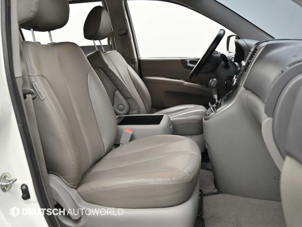 KIA Carnival - Vista 10