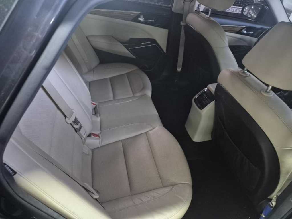 KIA K7 - Vista 8
