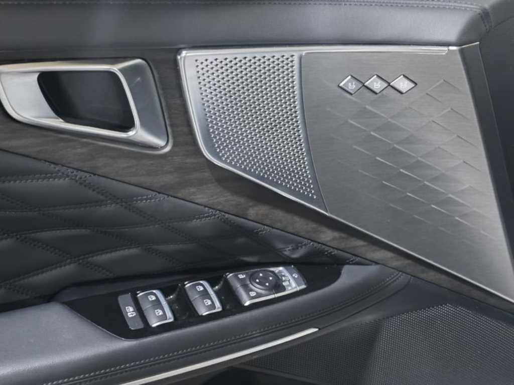 KIA K8 - Vista 11