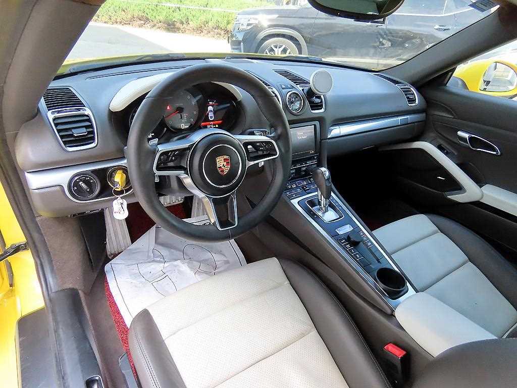 Porsche Cayman - Vista 6