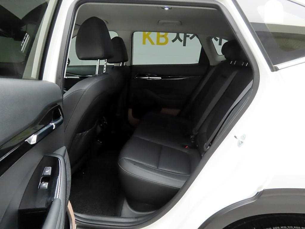 KIA Seltos - Vista 12