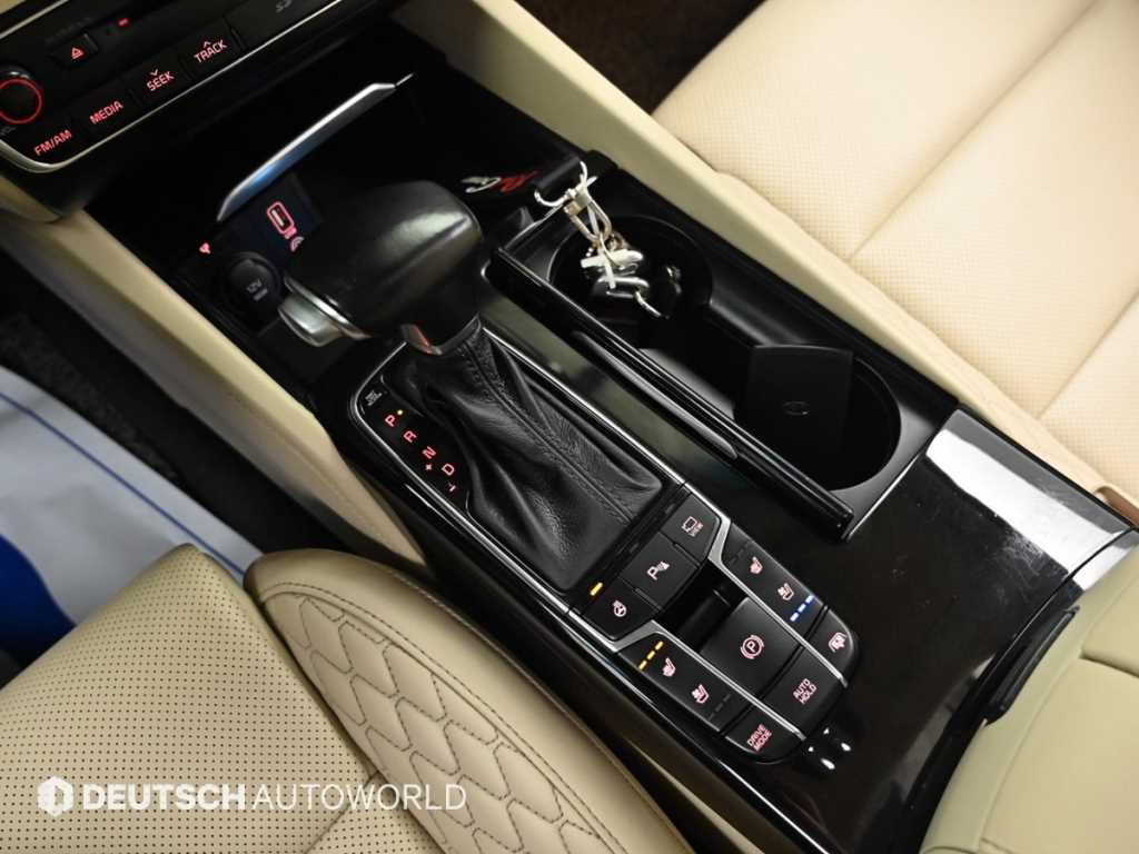 KIA K7 - Vista 9