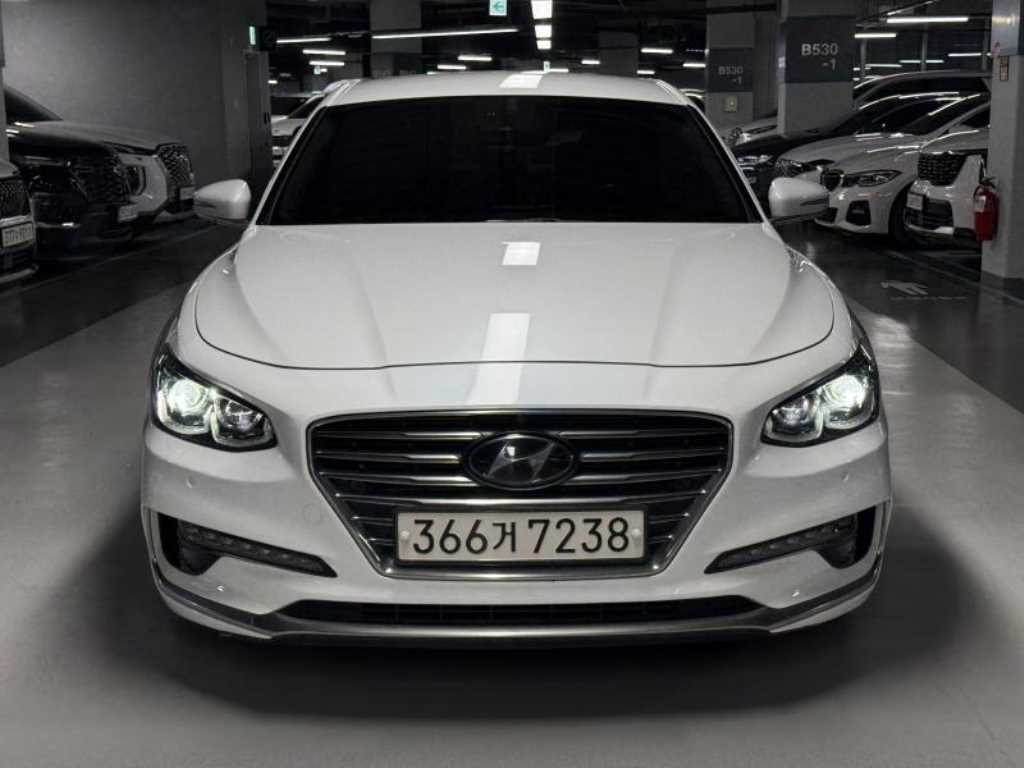 HYUNDAI Grandeur - Vista 2